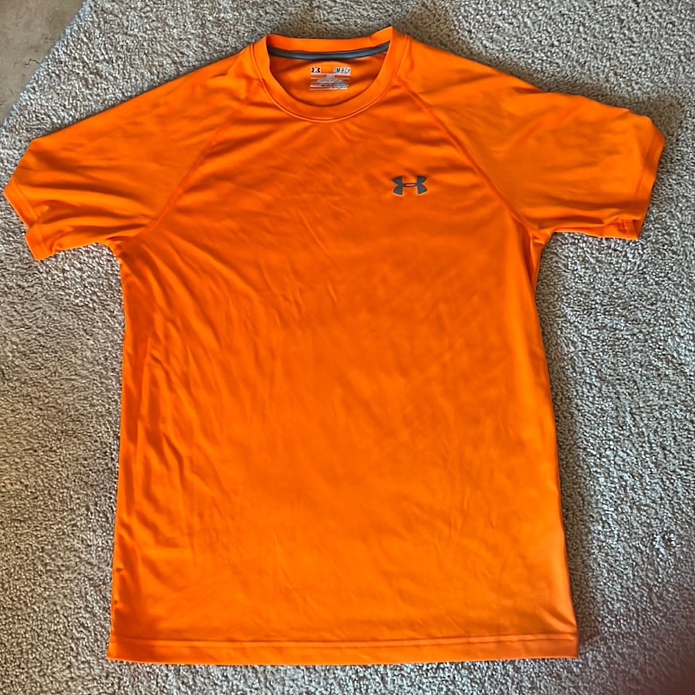Mens UnderArmour shirt